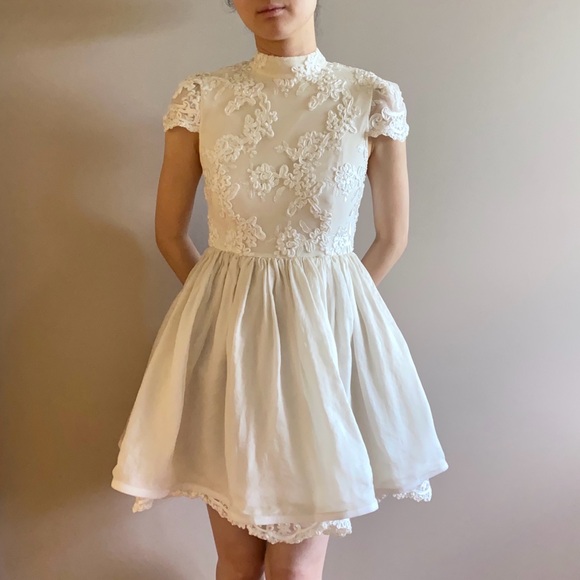 Alice + Olivia lace bodice mini dress eggshell off white - Picture 2 of 16